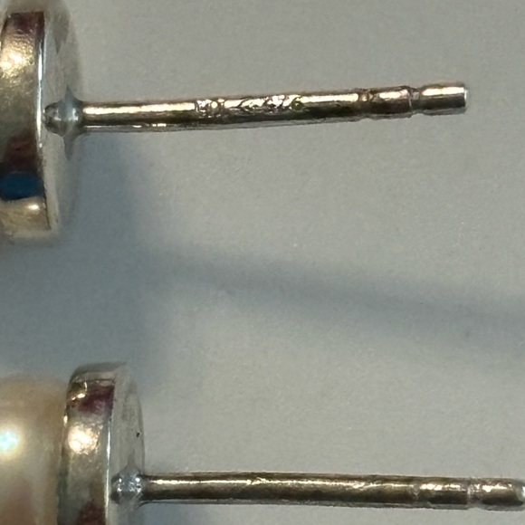 Silpada Pearl ‘SIMPLY THE BEST’ Sterling Silver Earrings P2403 - Picture 14 of 15